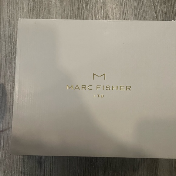 MARC FISHER HIKING BOOTS - Picture 8 of 8